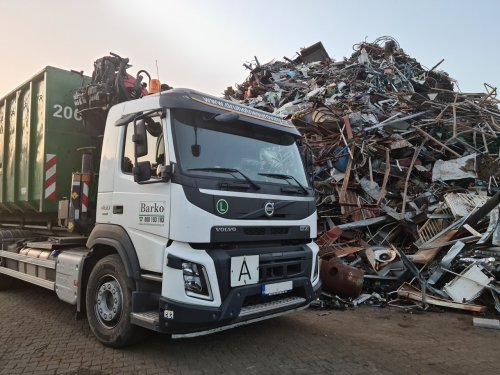 2020-09-18-velke-auto